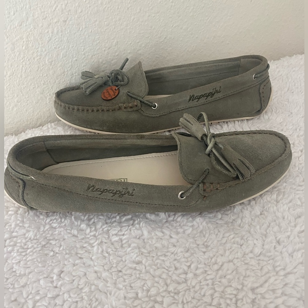 Napapijri Women’s Suede Boat Dock Style Sage Green Loafers Size 39/Size 8 US